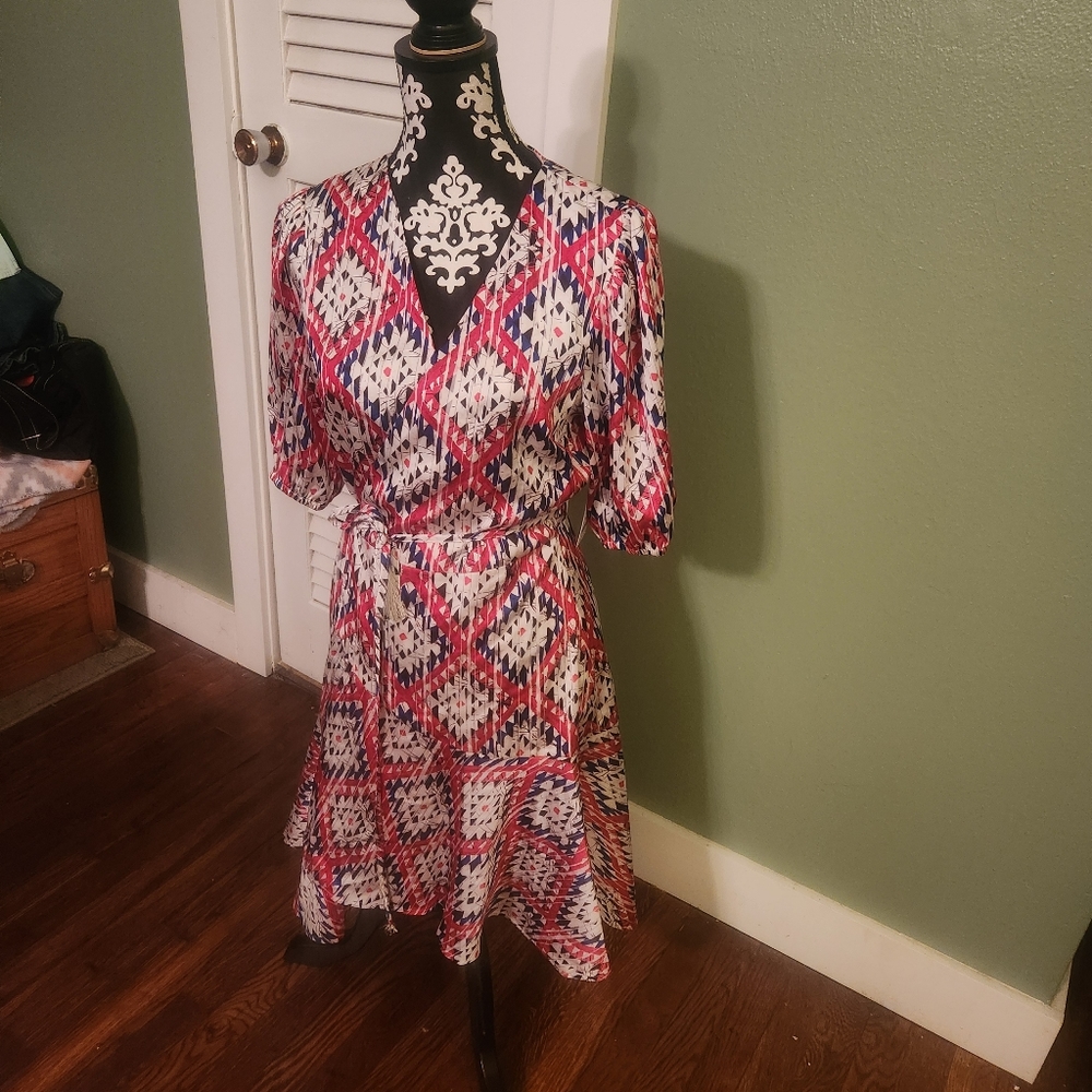 Guess Women's Tribal Wrap Guess size XL